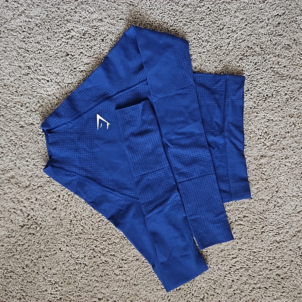 Gymshark long sleeve top NWOT